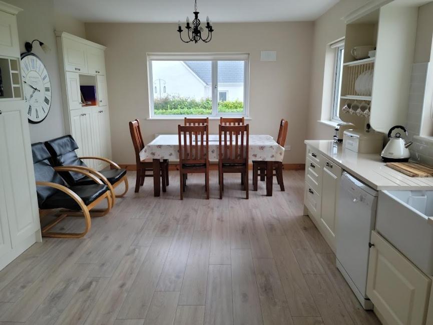 Coastal View Cottage Mullagh  Εξωτερικό φωτογραφία